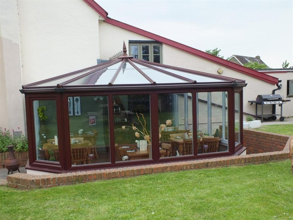 The Babbling Brook 3* Bridgwater